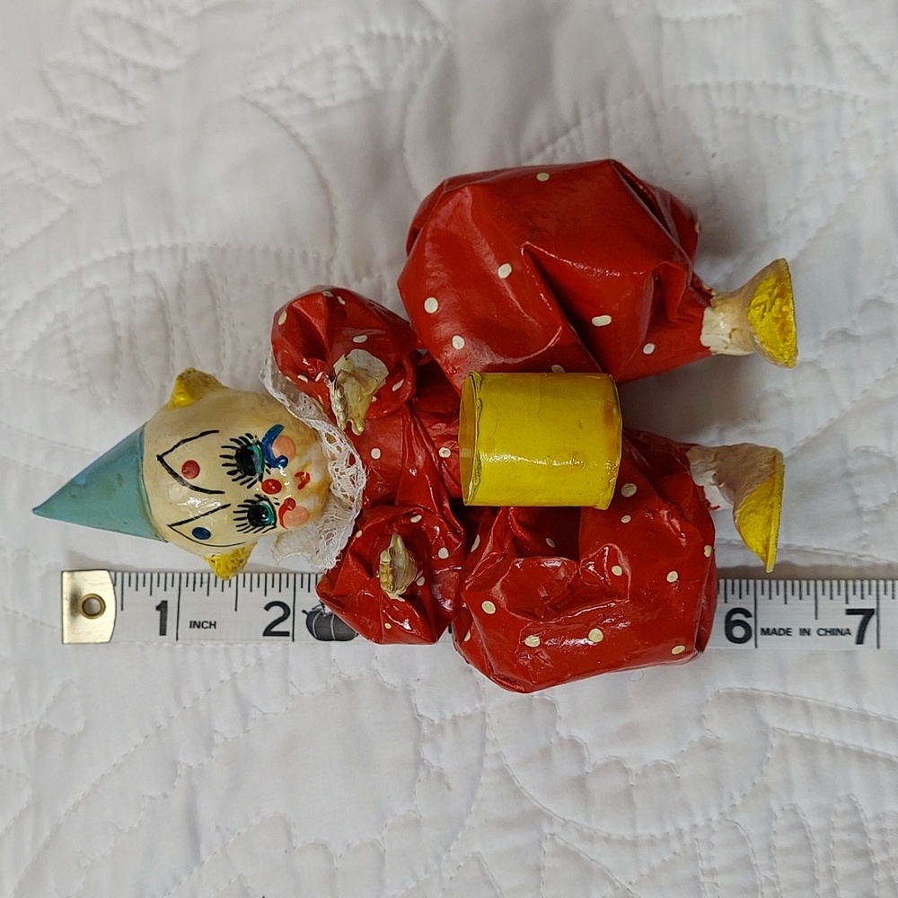 * Vintage Made In Mexico Whimsical Red and Yellow Clown Figurine - Picture 6 of 7